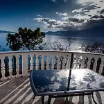 Panorama *