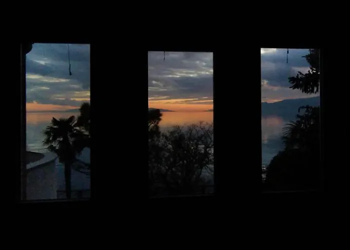 Panorama Apartment *