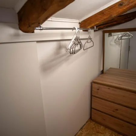 Panorama Apartment *